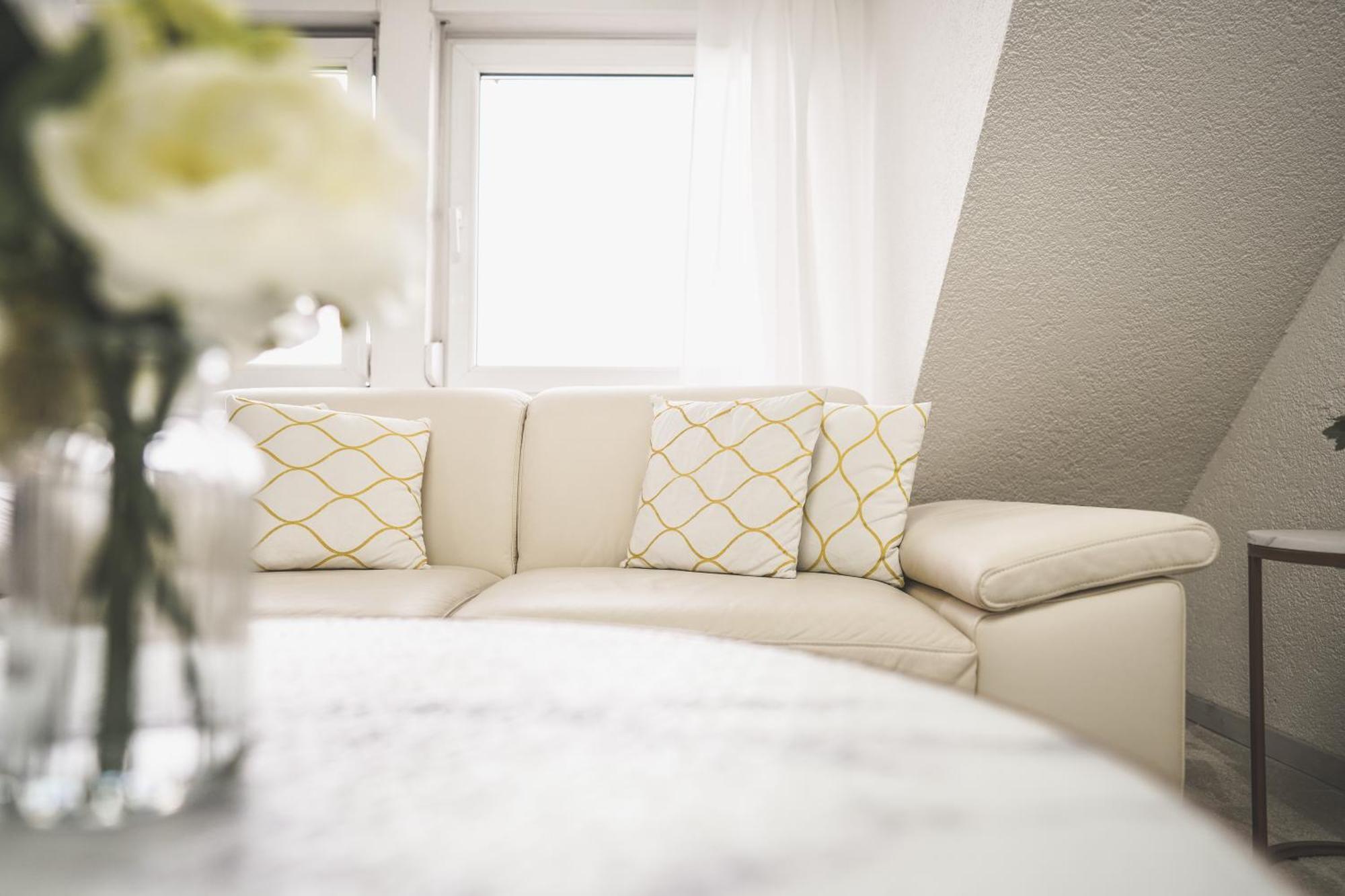 Luxus Maisonette Wohnung Am See, Wehome Premium ซังคท์เลออน-โรท ภายนอก รูปภาพ