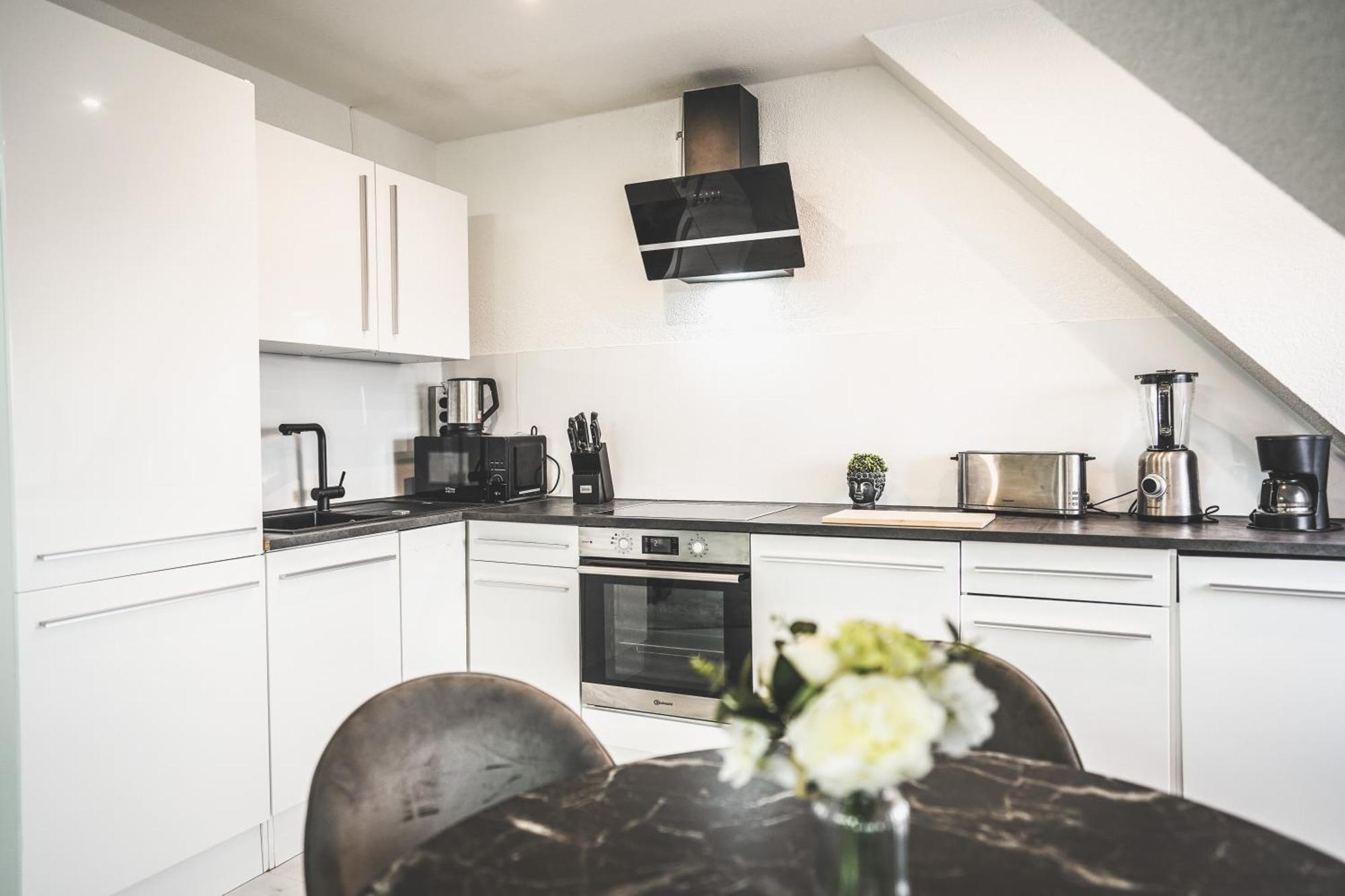 Luxus Maisonette Wohnung Am See, Wehome Premium ซังคท์เลออน-โรท ภายนอก รูปภาพ